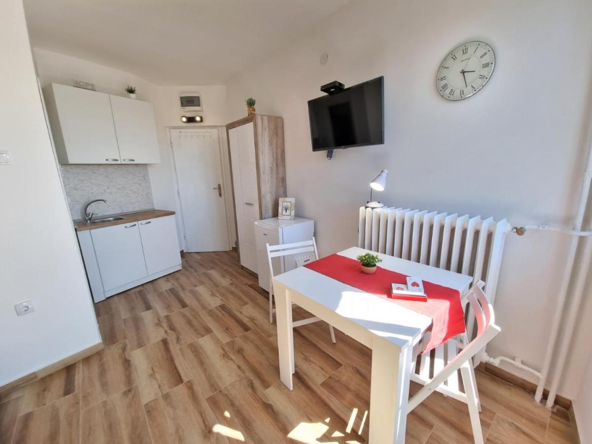 Ferienwohnung Sunset Belgrad Exterior foto